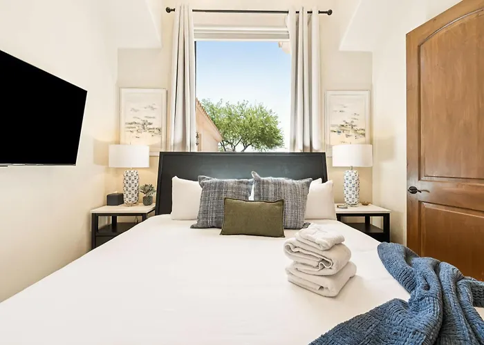 Scottsdale Rose *